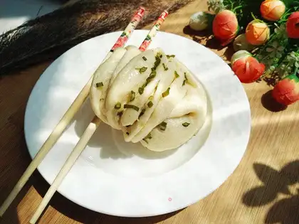 Onion rolls