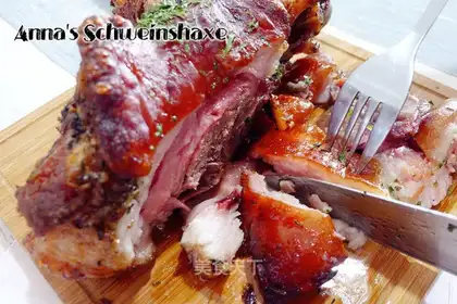 Beer and roast pork elbows