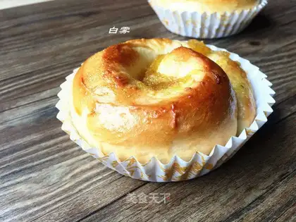 Honey pineapple rolls