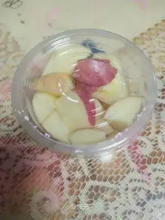 Fresh apples
