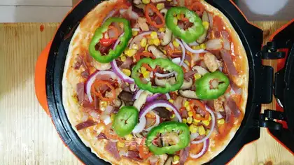 Pizza made of tacos