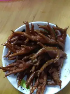 Chicken claws