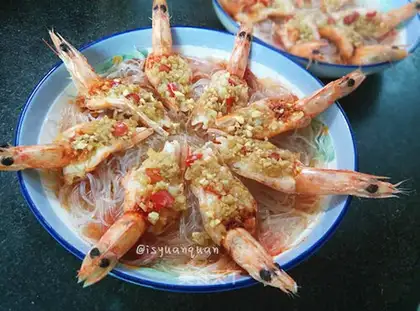 Creaming pepper and garlic for shrimp