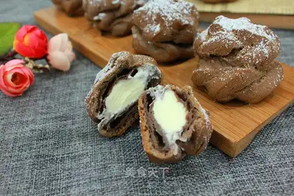 Chocolate cheese puffs