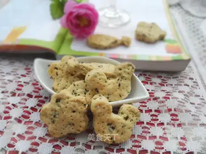 Onion sesame soda cookies