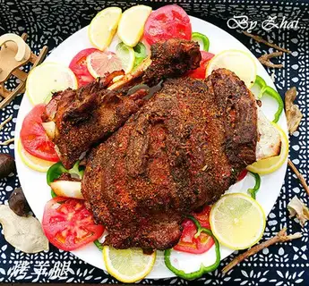 The spice roasted lamb leg