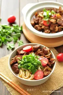 Red beef noodles
