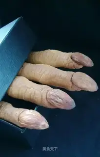 Witch finger crackers