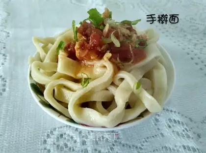 Tomato noodles