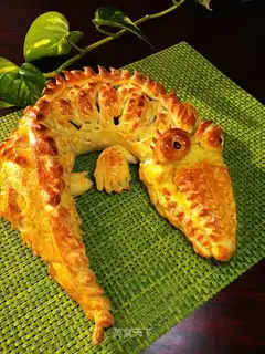 Five packs of crocodile bread