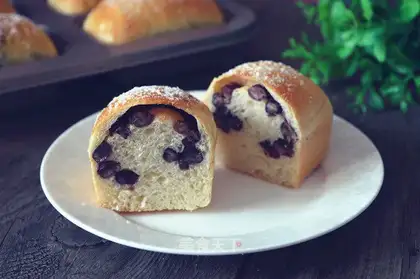 Coconut bean snack