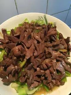 ♪ Duck, Jane, celery ♪