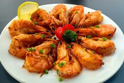 Dry pot spicy Ecuadorian shrimp