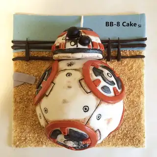 STAR WARS BB8 CAKE