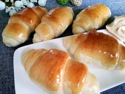 The fragrance of cream rolls