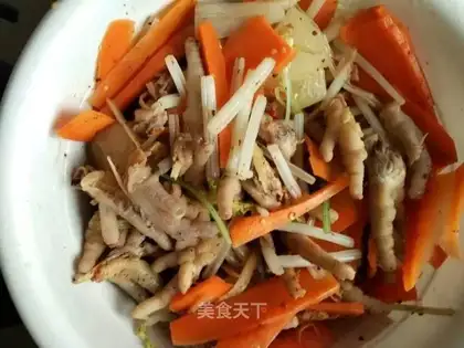Spicy chicken feet