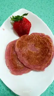 Strawberry pancakes