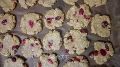 Cranberry oatmeal cookies