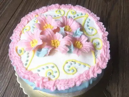 Lily cake