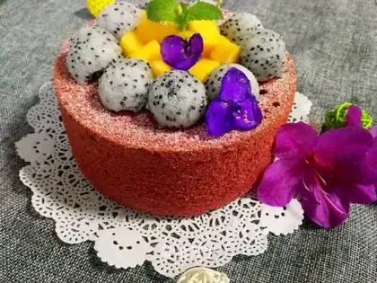 Vanilla mango heartcake
