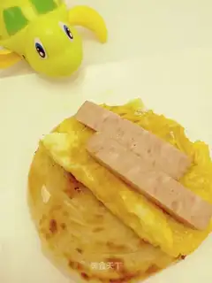 Hand grab cake