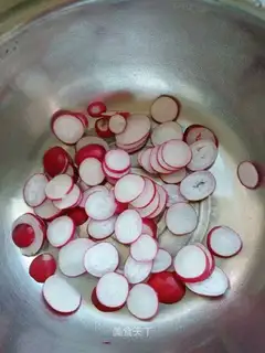 Sugar and radish