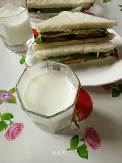 Bacon sandwich