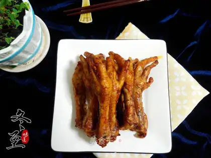 Roasted chicken claws