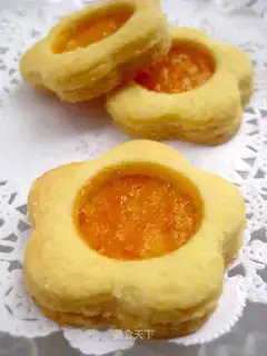 Almond jam cookies