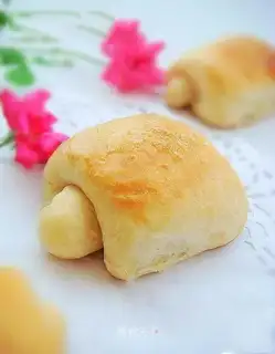Cream bread