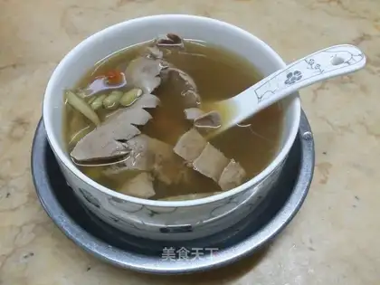 Red gin stew pork
