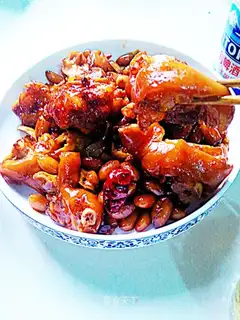 Burning peanut rice hoofs