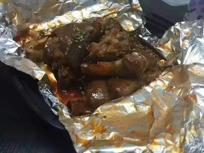 Roasted pig hoof