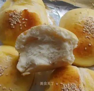 Cream buns