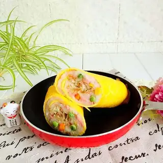 Eggskin rice rolls