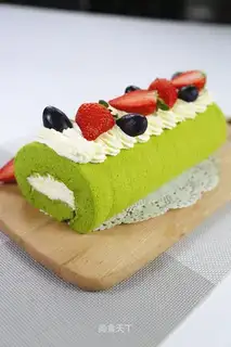 A spinach cake roll