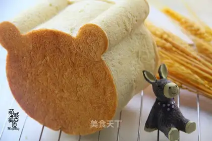 Bear bread