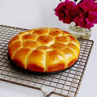 Money bread