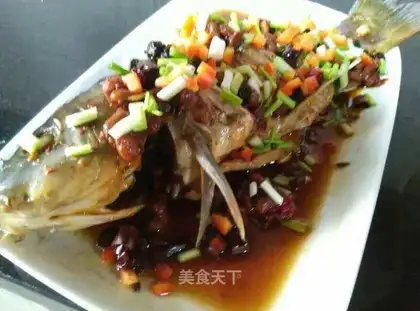 Garlic beans, steamed carp
