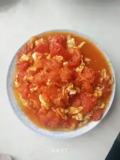 Tomato fried eggs