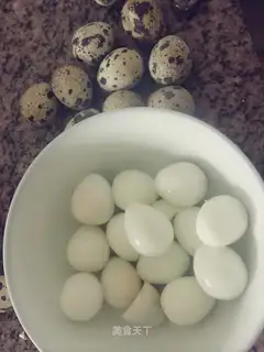 Tomato quail eggs