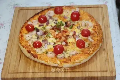 Tomato shrimp pizza