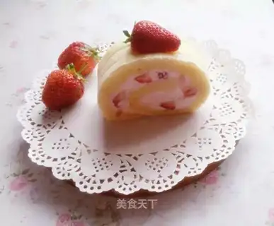 Strawberry roll