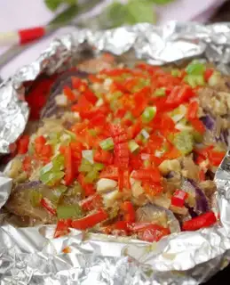 Garlic sauce and cheese
