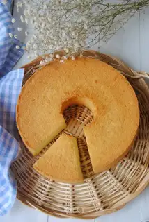 Vanilla sponge cake