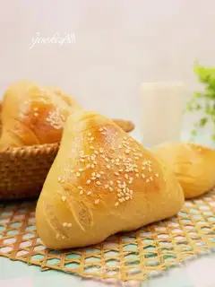 Snacks of wheat gravy