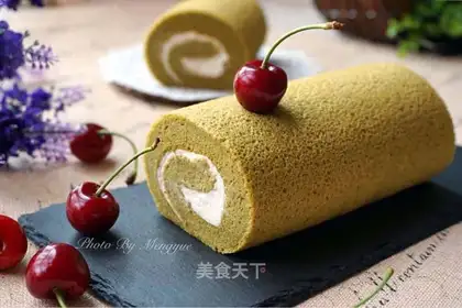 Tea and cream cake rolls
