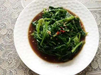 Old vinegar spinach