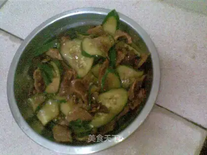 Cucumber and pig Li