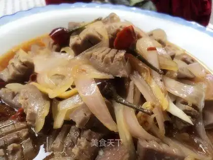 stir-fried pork loin with onions